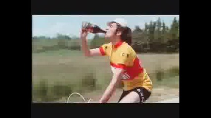 Забавен Момент От Филм Qko