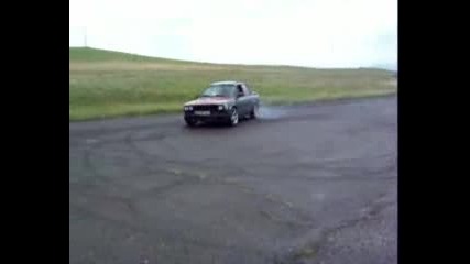 bmw 327i e30 drift
