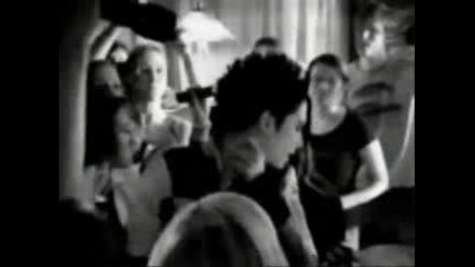 Tokio Hotel - Bring Me To Life(remix)
