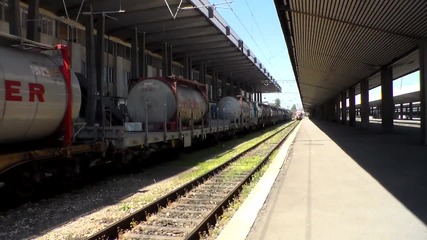 Товарен влак транзитира през Гара София