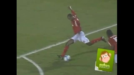 Изключително смешно изпълнение на пряк свободен удар