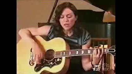 Страхотно изпълнение на Madonna - Mother and Father - unplugged 