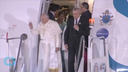 Even Pope Francis Has to Diet! Doctors Warn Leader to Lay Off the Pasta After Apparent Weight Gain