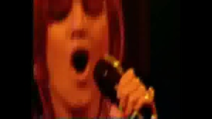 Ashlee Simpson - Outta My Head (Aya Ya Ya) Live