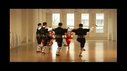 Български Фолклор - Испайче хоро ( изпълнение ) 