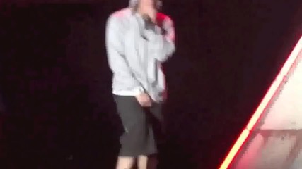 Eminem- Kill You [live Sydney Rapture 2014]