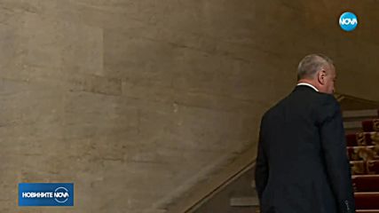Валери Симеонов подаде оставка, Борисов я прие