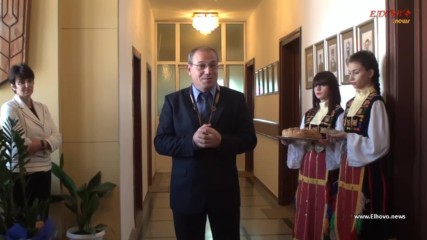 Кметът Петър Киров бе посрещнат подобаващо от общинска администрация