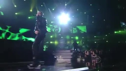 Rihanna , Eminem, Skylar Grey and Dr. Dre - Love The Way You Lie, Need a Doctor ( Live @ Grammys) 