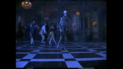 Michael Jackson - Is It Scary Превод 