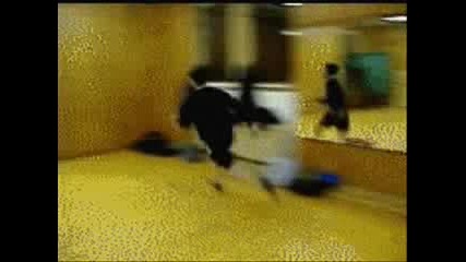 малко смях