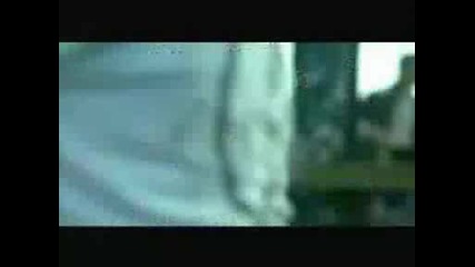 Papa Roach - She Loves Me Not