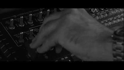 Don't You Worry Child (live)