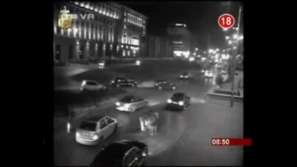 Нови - Потресаващи Кадри От Софийските Улици.flv 