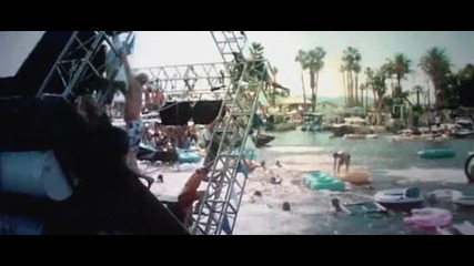 Част от филма Piranha [2010]