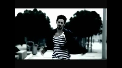 Превод* Nikos Ganos - Koita Ti Ekanes [ Official music video ]
