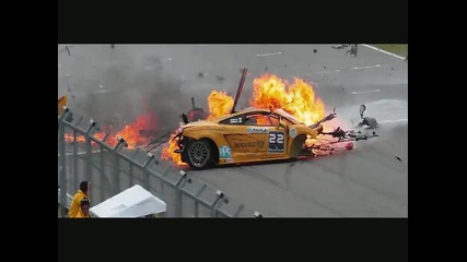Lamborghini Gallardo Lp 560 катастрофира на пистата в Бърно