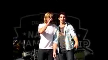 Joe Jonas & Switchfoot Bcs 2010 