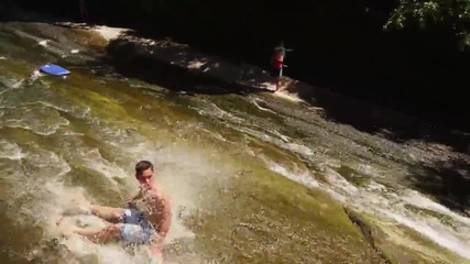 Най-яката естествена водна пързалка в света!