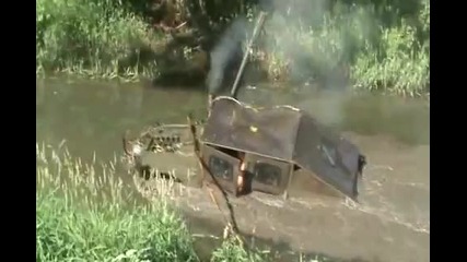 !!! - Джип се движи под вода
