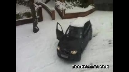 Жена в тежка зимна ситуация 