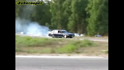 Alfa 75 Turbo drifting