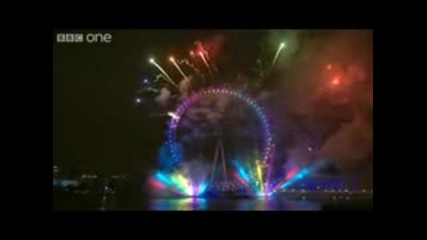 Във Лондон Празнуват Нова Година Като За Последно... 2012