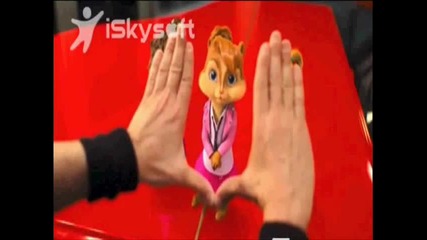 Chipettes - A Year Without Rain [www.keepvid.com]