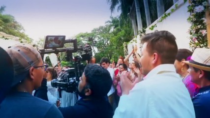 La Doa Danna Paola y David Chocarro en el detrs de cmaras de su boda Telemundo Novelas