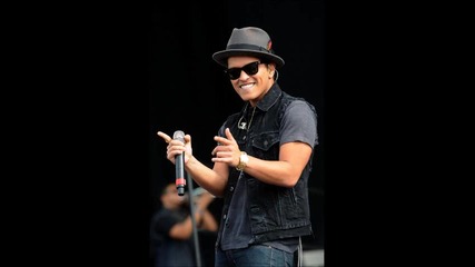 Bruno Mars - Talking to the moon
