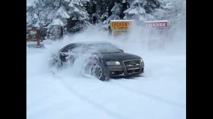 Krasavecat S8 pokazva klasa