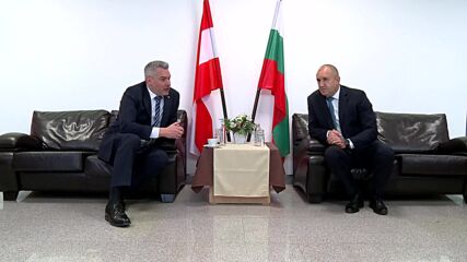 Радев посрещна в Пловдив австрийския канцлер Карл Нехамер