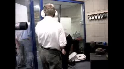 Мощен откат от пушка!