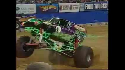 Monster Jam - Grave Digger Freestyle from St. Louis