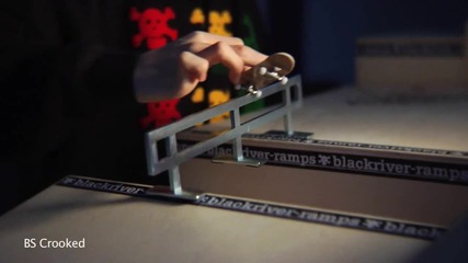 Mike Schneider - Fingerboarding Basics Grinds 