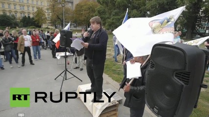 Czech Republic: Hundreds of protesters rally against Islam & EU asylum policies