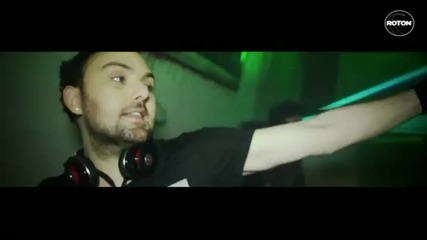 Play & Win - Ya Bb (official Video)