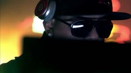 Usher ft. Pitbull - Dj Got Us Fallin' In Love [ Official Video ]
