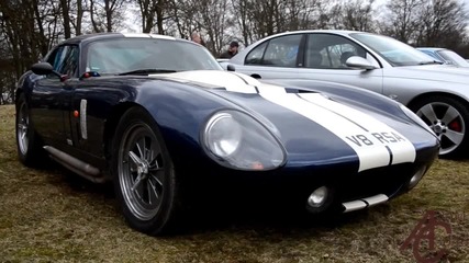 Shelby Daytona Cobra revs, wheelspins and slides! [hd]