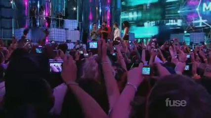 Justin Bieber и Drake печелят награда " Интернационално Музикално Видео На Годината " M M V A 2011