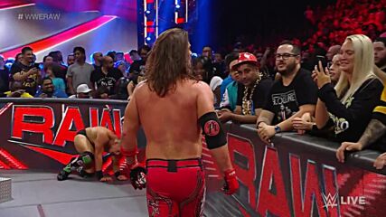 Dexter Lumis abducts The Miz