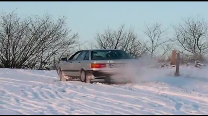 Audi 80 quattro im Schnee - das ist artgerechte Haltung ; - ) 