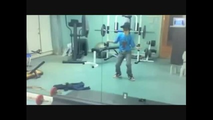 Justin Bieber dancing 