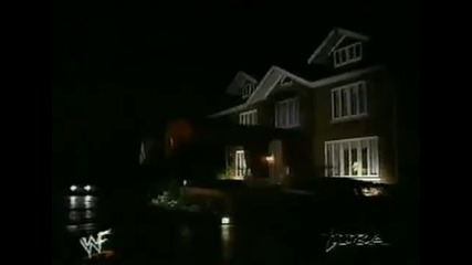 Wwe 1998 Кеин спасява Стив Остин