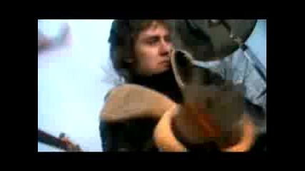 Queen - We Will Rock You 