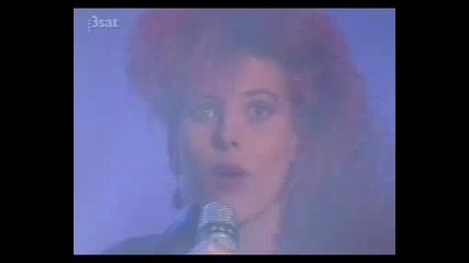 C. C. Catch - Are You Man Enough (live)
