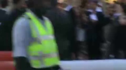 Майкъл Бей дава автографи в Лос Анджелес 