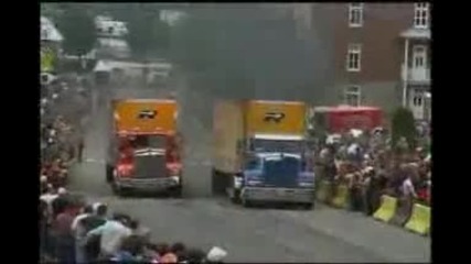 състезание с камиони 