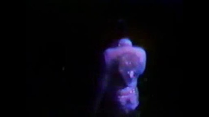 Elvis Presley - Cant Help Falling In Love 1977.avi