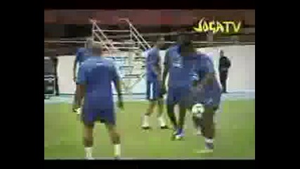 Ronaldinho Vs Ronaldo - Soullord